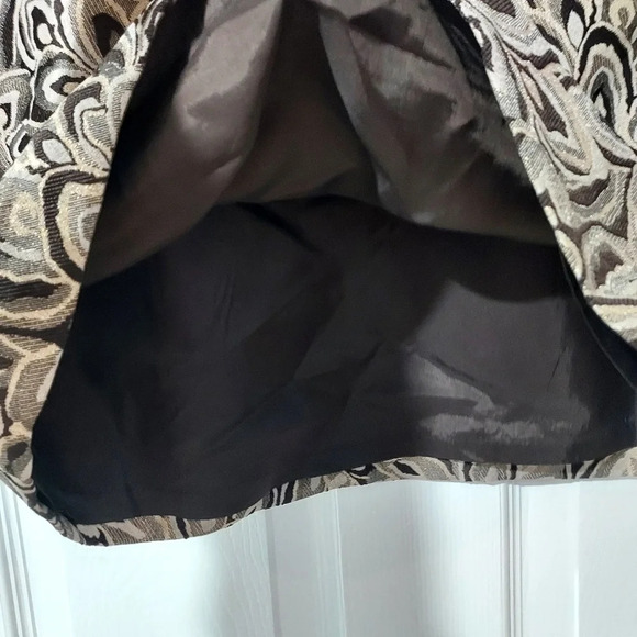 Ann Taylor LOFT Brown and Gold Pleated Brocade Skirt in Size 12 - Picture 8 of 10